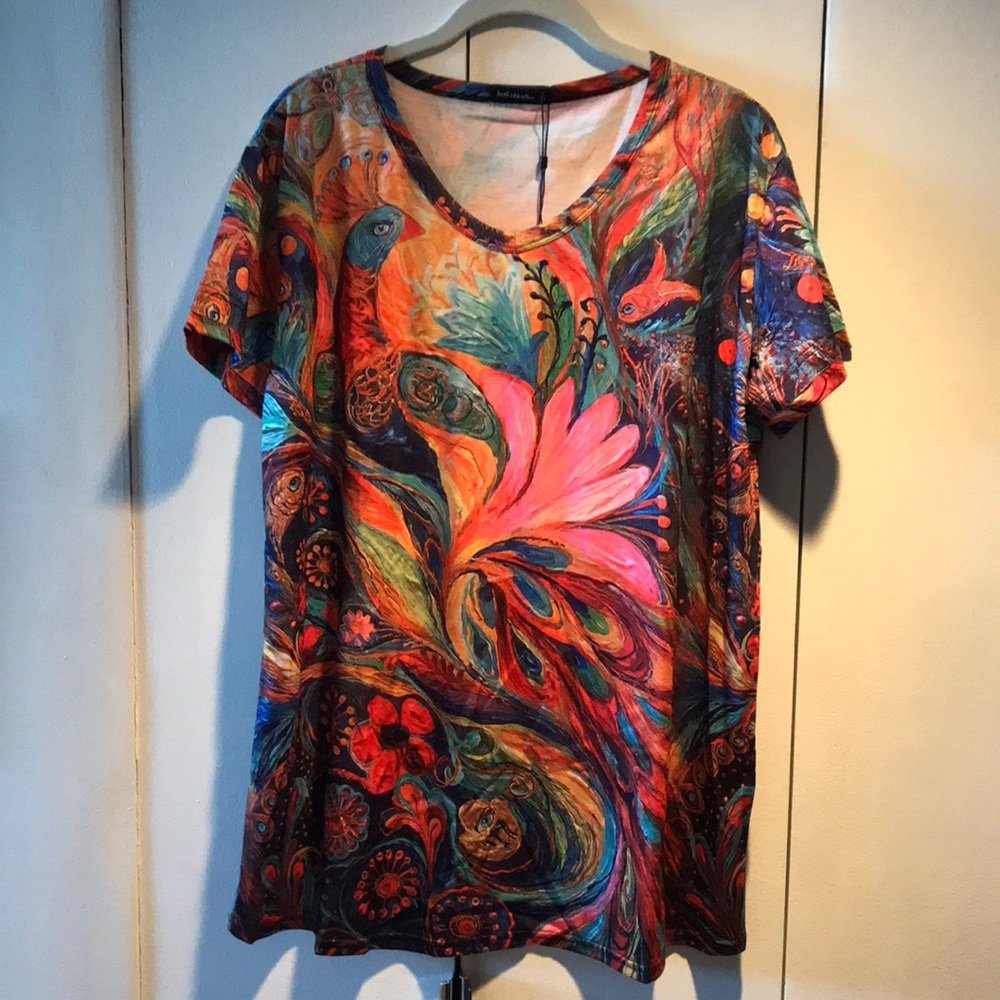 Ladies T shirt. Jewel tones.